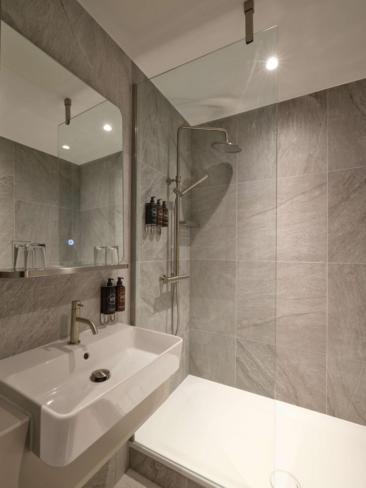 Hotel The Resident Edinburgh - Newly Open Esterno foto